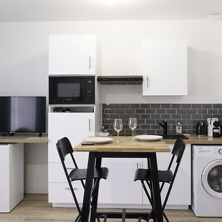 Segre Centre ✰ Studio ✰ 24M² ✰ Cuisne ✰ Wifi ✰ Tout Neuf! Exteriör bild