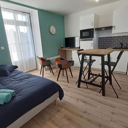 Segre Centre ✰ Studio ✰ 24M² ✰ Cuisne ✰ Wifi ✰ Tout Neuf! Exteriör bild